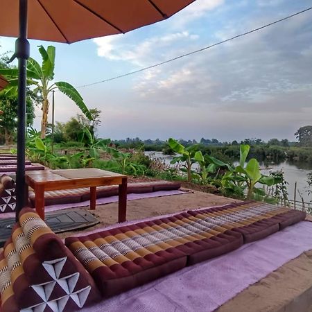 Chanhthida Guesthouse And The River Front Restaurant Ban Khon Exterior foto